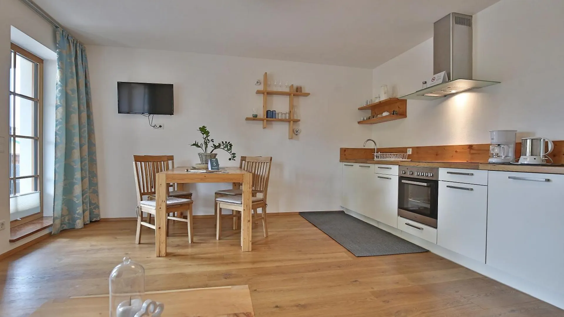 Apartment Landhaus Appartement Seidenwebergut Anif Bei Salzburg Niederalm