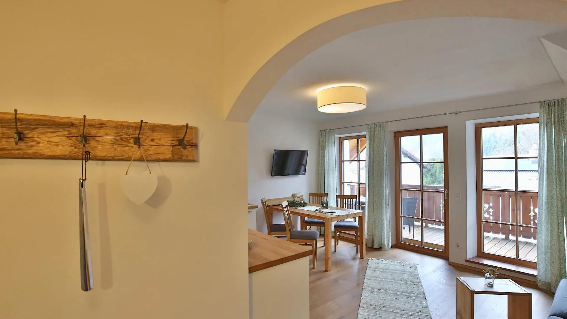 Landhaus Appartement Seidenwebergut Anif Bei Salzburg Niederalm Apartment